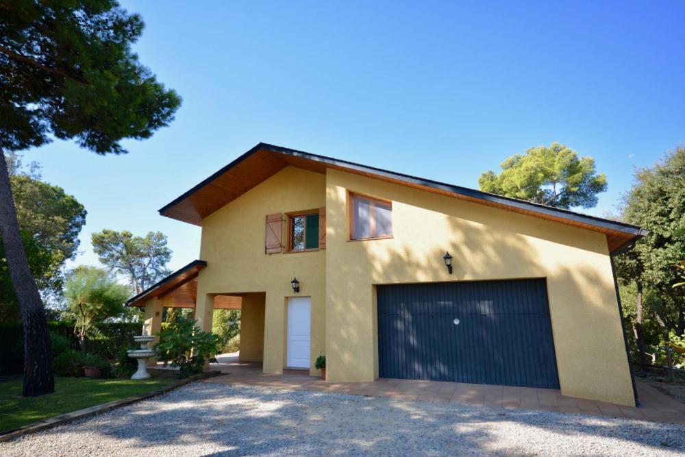 Casa Feliz Vila Sant Cebrià de Vallalta Exterior foto