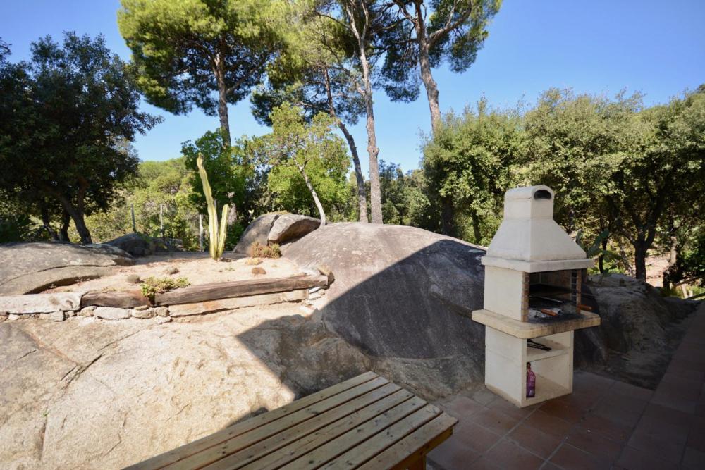 Casa Feliz Vila Sant Cebrià de Vallalta Exterior foto