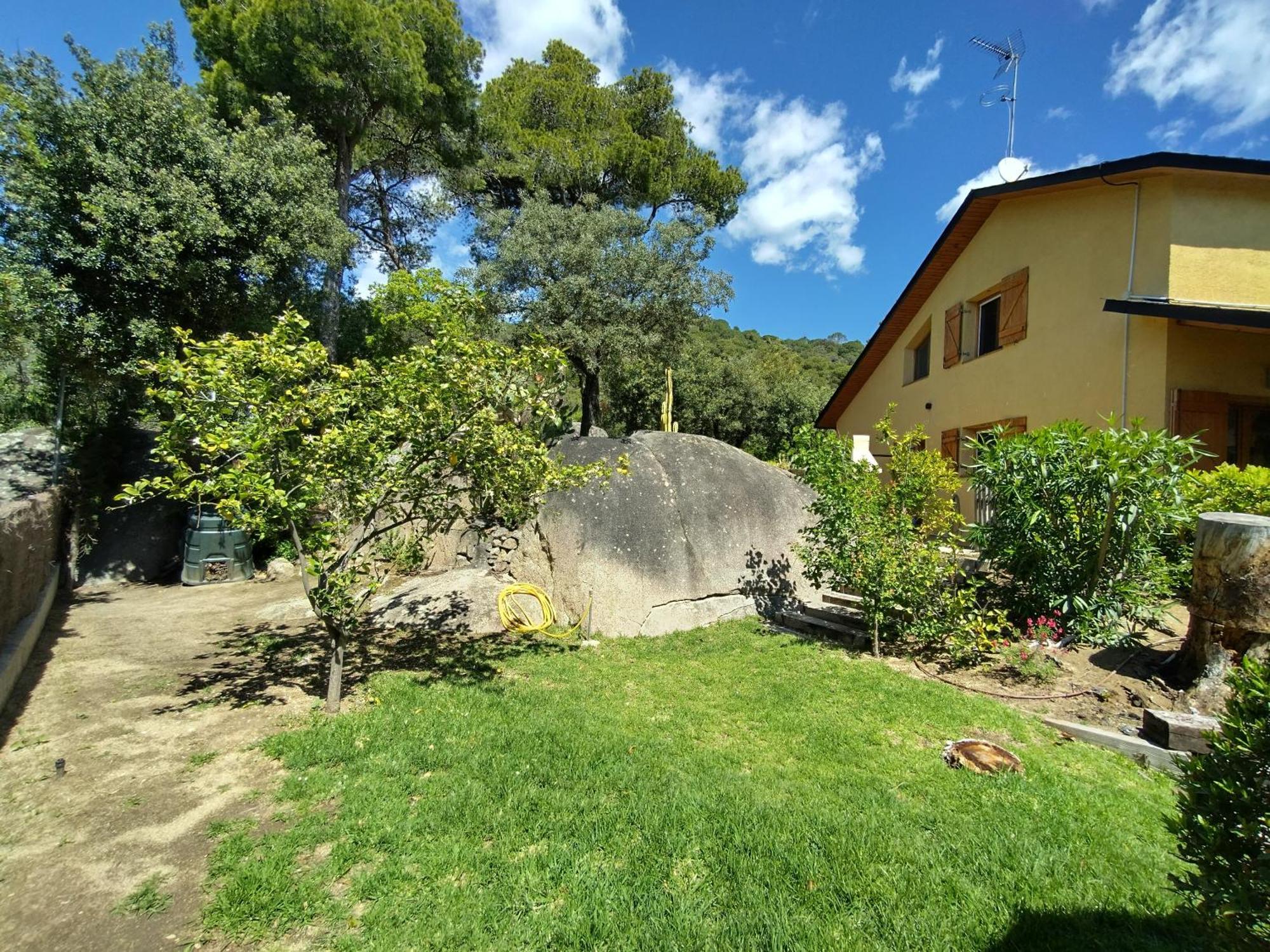 Casa Feliz Vila Sant Cebrià de Vallalta Exterior foto